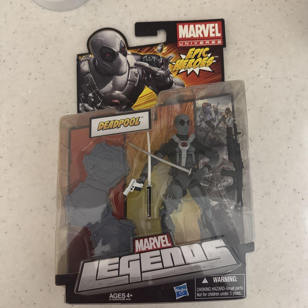 

[USED] MARVEL LEGENDS Deadpool Figure