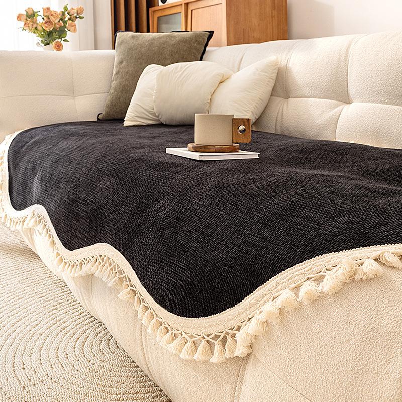 

Взрывной диван Гетеросексуальный Неправильный Ветер Подушка для дивана Четыре сезона Универсальная Шенилл С противоскользящими частицами на спине 90*90cm