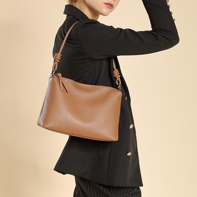 First Layer Cowhide Underarm Tote Bag Women'S Spring And Summer Simple Commuting Large Capacity Shoulder Messenger Bag Dumpling Bag