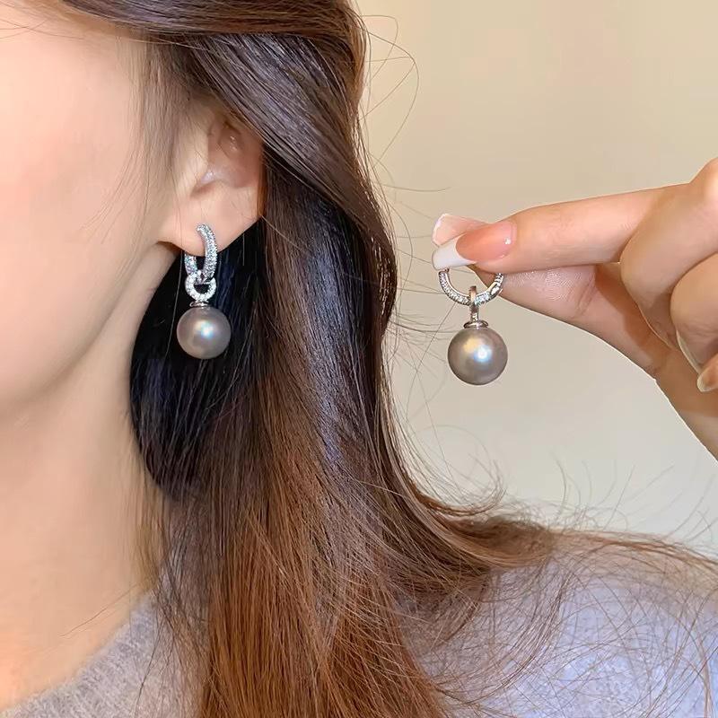 Niche Design Light Luxury Grey Zirconia Pearl Tassel Ear Cuffs