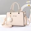 Four Seasons Fashionable Crossbody Single Shoulder Bag for Women - Versatile and Stylish Handbag for Trendy, Mature Style.