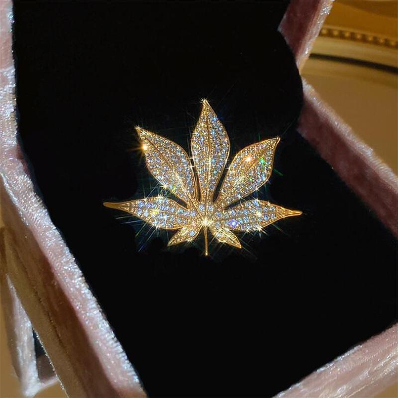 Gold Color Ginkgo Leaf Brooches Pins For Women Shiny Crystal Zircon Pearl Plant Brooch Corsage Wedding Party Clothing Jewelry