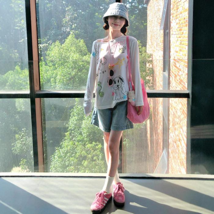 Painted fun-printed slanted shoulder sunscreen blouse women's spring summer 2026 new thin loose long-sleeved t-shirt top