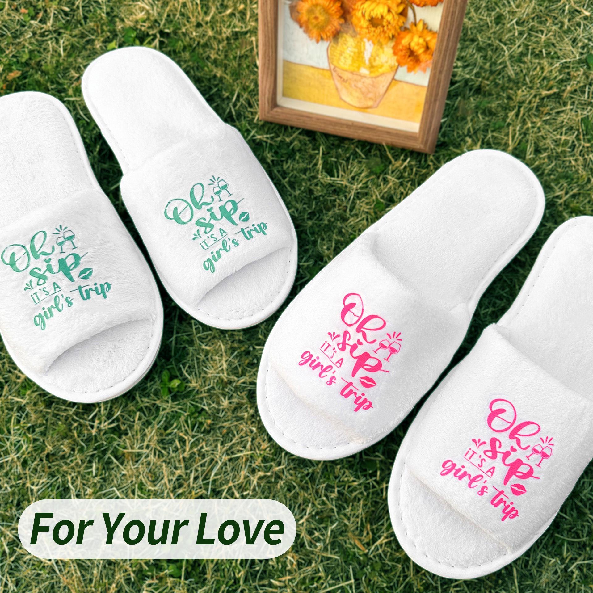 

Disposable Theme Slippers for Bestie Trips 28 CM Shoe Length