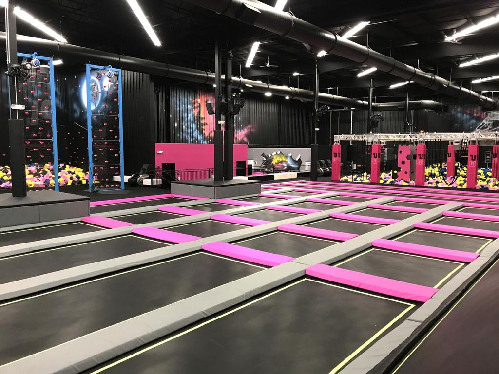 Indoor Trampoline & Soft Play Park for Adults & Kids - Challenge & Fun Area
