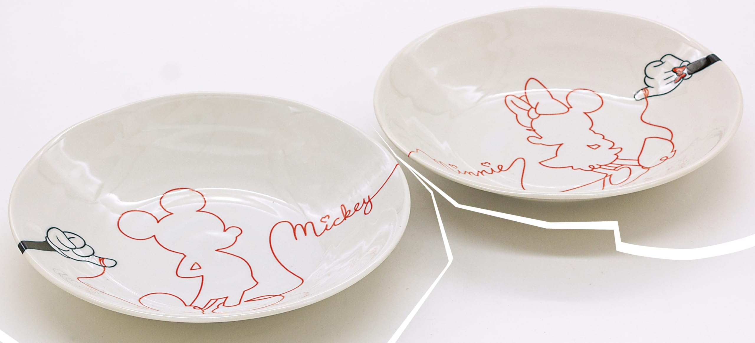 

Sango Toki Disney Микки Маус и Минни Маус Карри Большие Любовь Сделано в Японии Тарелки, Тарелки, Тарелки, Прибл. 22 см, Набор из 2 предметов, Есть, белый