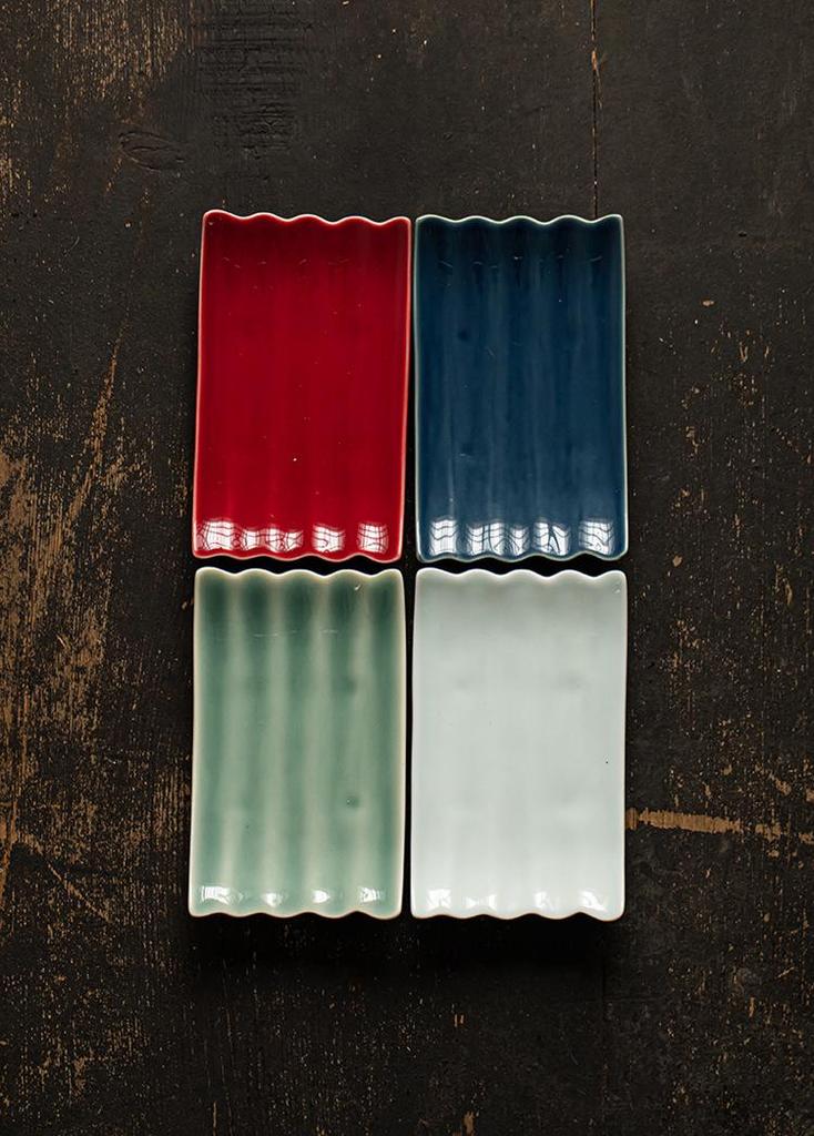 High-Legged Ceramic Plate for Tea, Snacks, Pastry, Fruit, Dim Sum, or Towel Tray - Chinese-Style Serving Dish