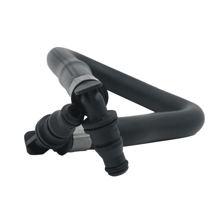 Water Tank Radiator Hose for Mercedes-Benz W204 C250, Part Number 2045010925.