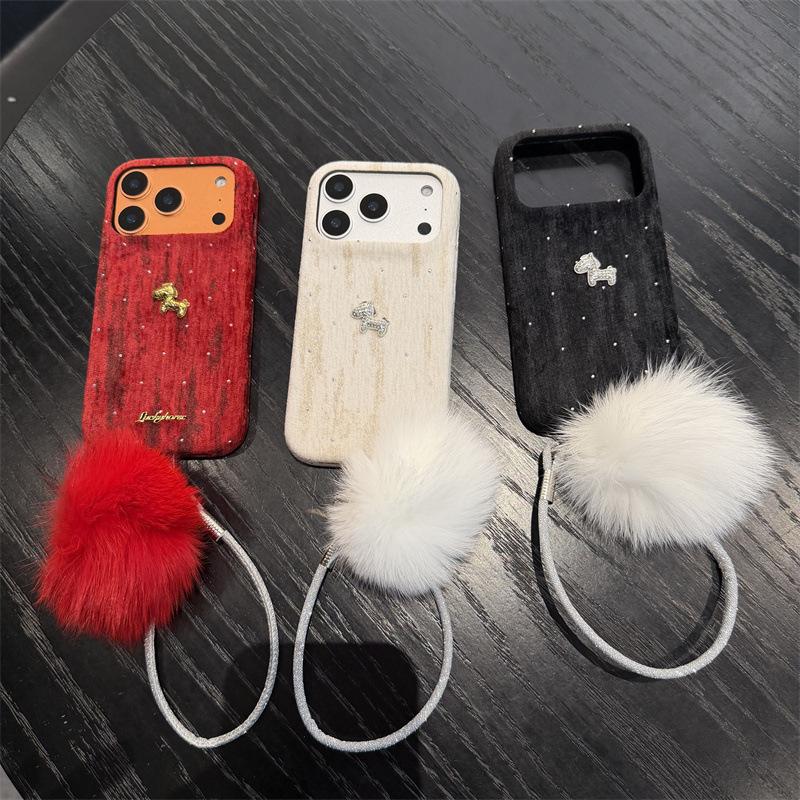 Velvet Gypsy Pony Applies To Apple 17promax Mobile Phone Case iPhone16 Short Rope Hairball 15/14/13