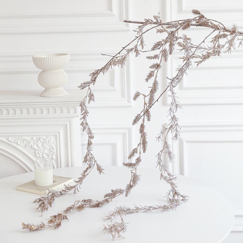 Christmas Vine & Branches: Champagne White & Gold Powder Tree Decor