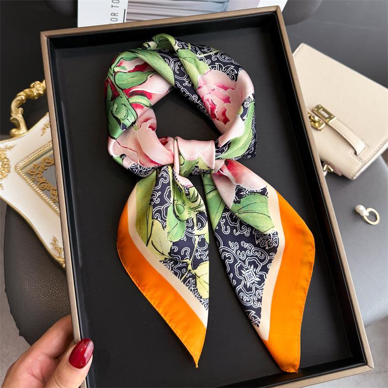Retro pattern Yayun printing silk scarf square scarf high-end shawl sunscreen neck small square scarf headscarf women's scarf