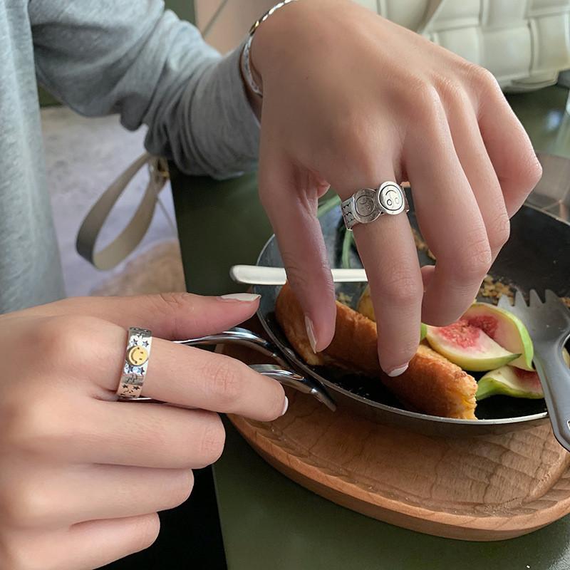 Elegant Smiley Retro Face Star Twisted Stripe Ring In 925 Pure Silver For Chic Womens Accessories And Gifts