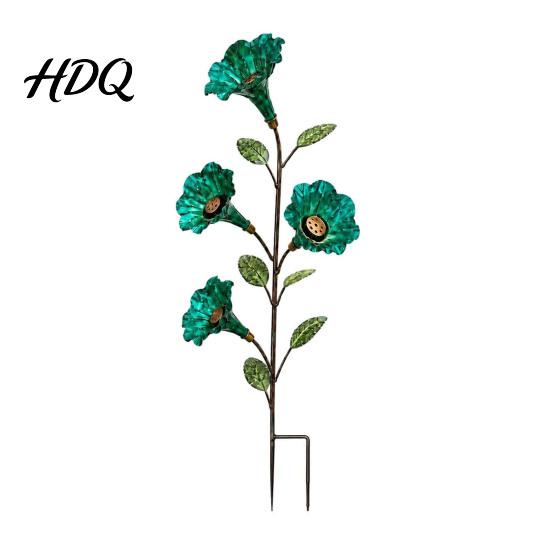 Decorative Garden Accent Red Flower Metal Bird Feeder Backyard Ground Stake Hummingbird Feeder Wildlife Watering Station