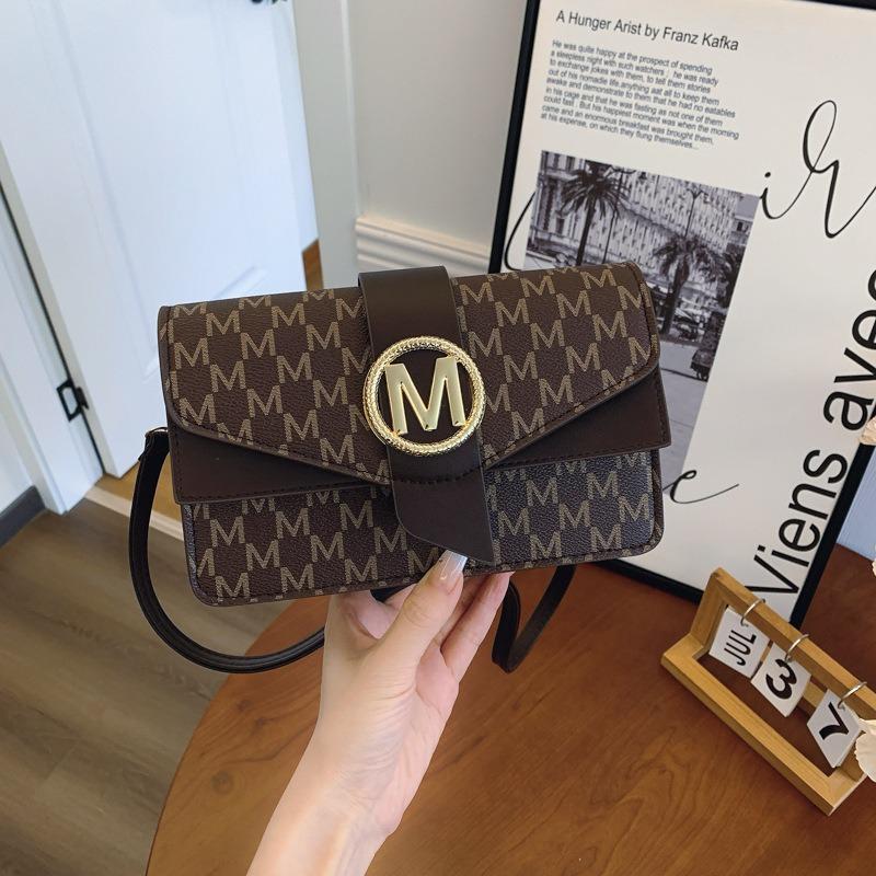 Autumn new simple messenger bag niche underarm bag women's fashion shoulder bag casual small square bag