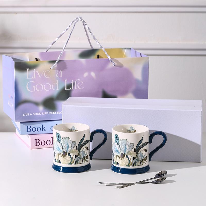 Iris Hochwertiger Keramik-Wasserbecher Paarbecher Souvenir Retro Blumige Tasse Geschäftsgeschenk-Set