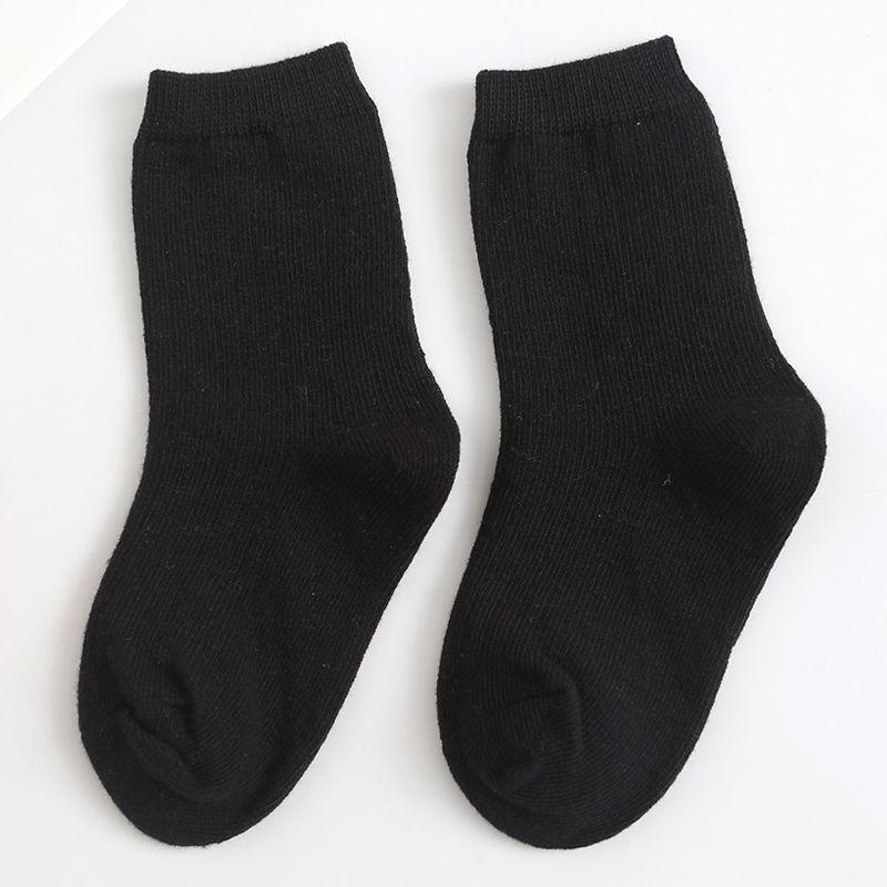 Frühling Herbst neuer Stil Kindersocken gekämmte Baumwolle farbige Süßigkeiten mittellange Baumwollsocken für Jungen Mädchen niedliche Studentensocken