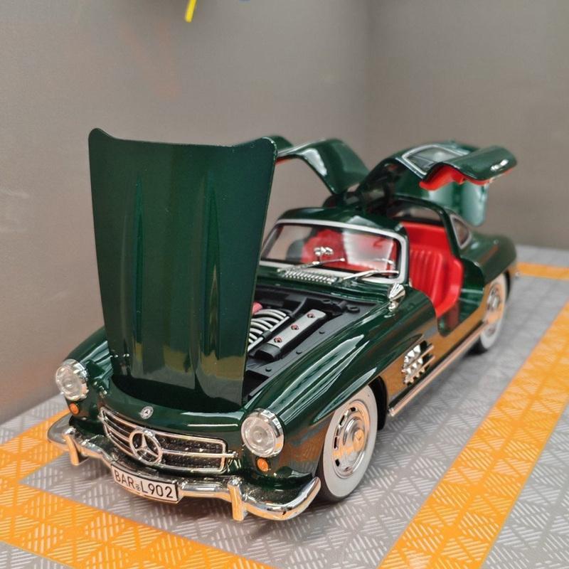 1/18 Benz 300SL Legering Klassisk Sportsbil Modell Støpte Metall Retro Gamle Kjøretøy Bilmodell Høy Simulering Lyd Lys Leker for Barn Gave