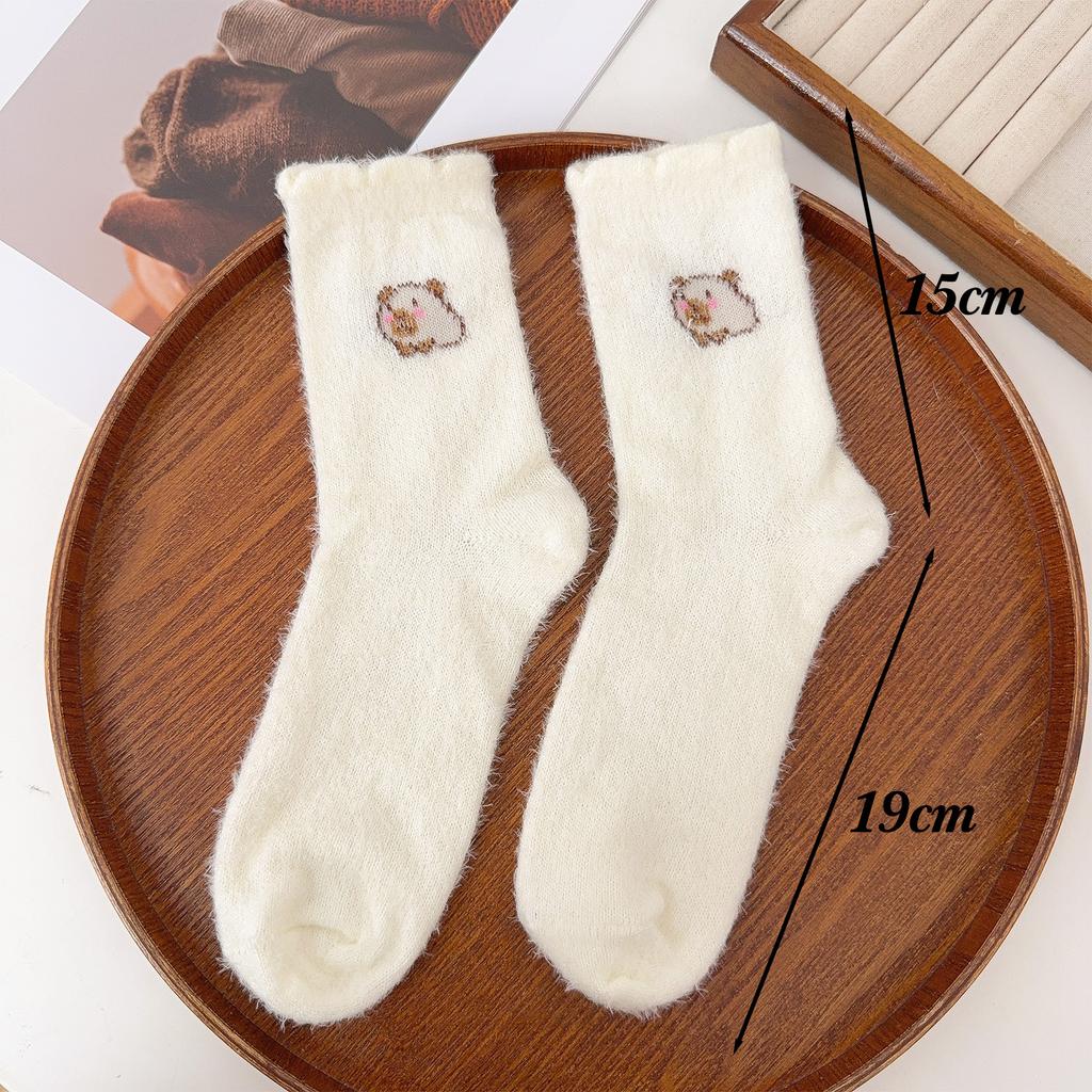 Damen Winter Thermosocken Nerzsocken Cartoon Capybara Aufdruck Weich Warm Fleece Bequem Plüschsocken Kawaii Schlafboden Mittelschaftsocken