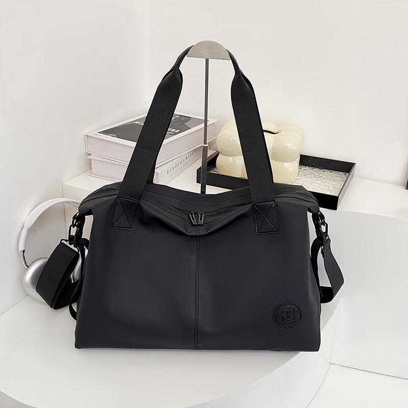 OLOMM Large Capacity Travel & Gym Duffel Bag