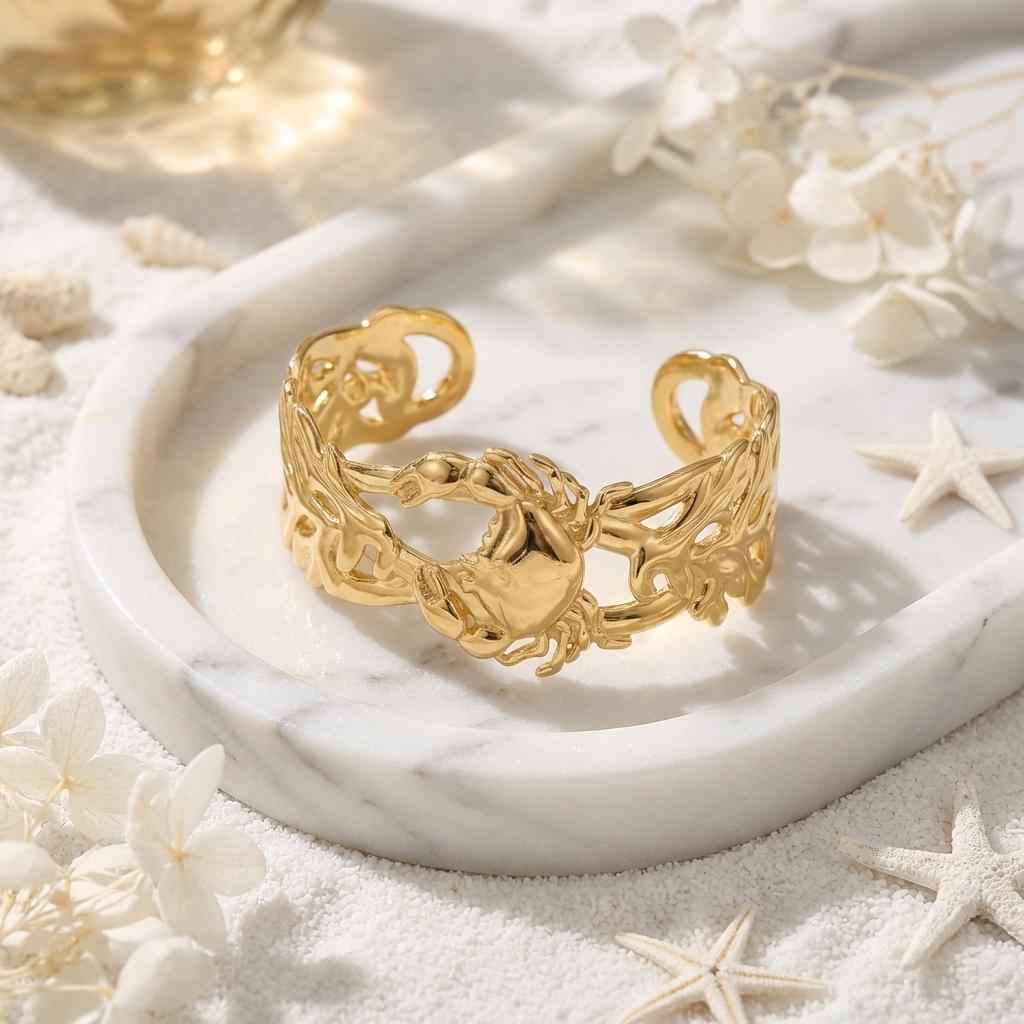 Chunky Crab Stainless Steel Cuff Bracelet for Women Elegant Hollow Leaves Wide Open Bangle Summer Fashion Jewelry Gift