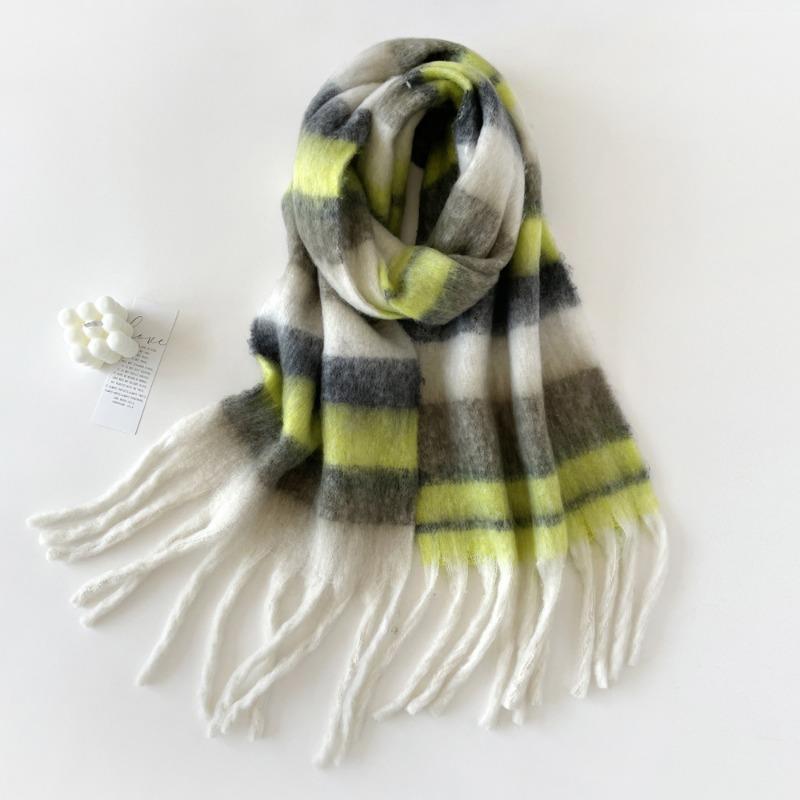 New simple solid color mohair scarf, thickened and warm in autumn and winter, versatile shawl, fluffy and large pulled scarf.