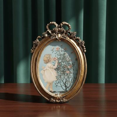 Vintage Photo Frame Golden Desktop Ornament Gift Tabletop Decor  For Bedroom Study Living Room