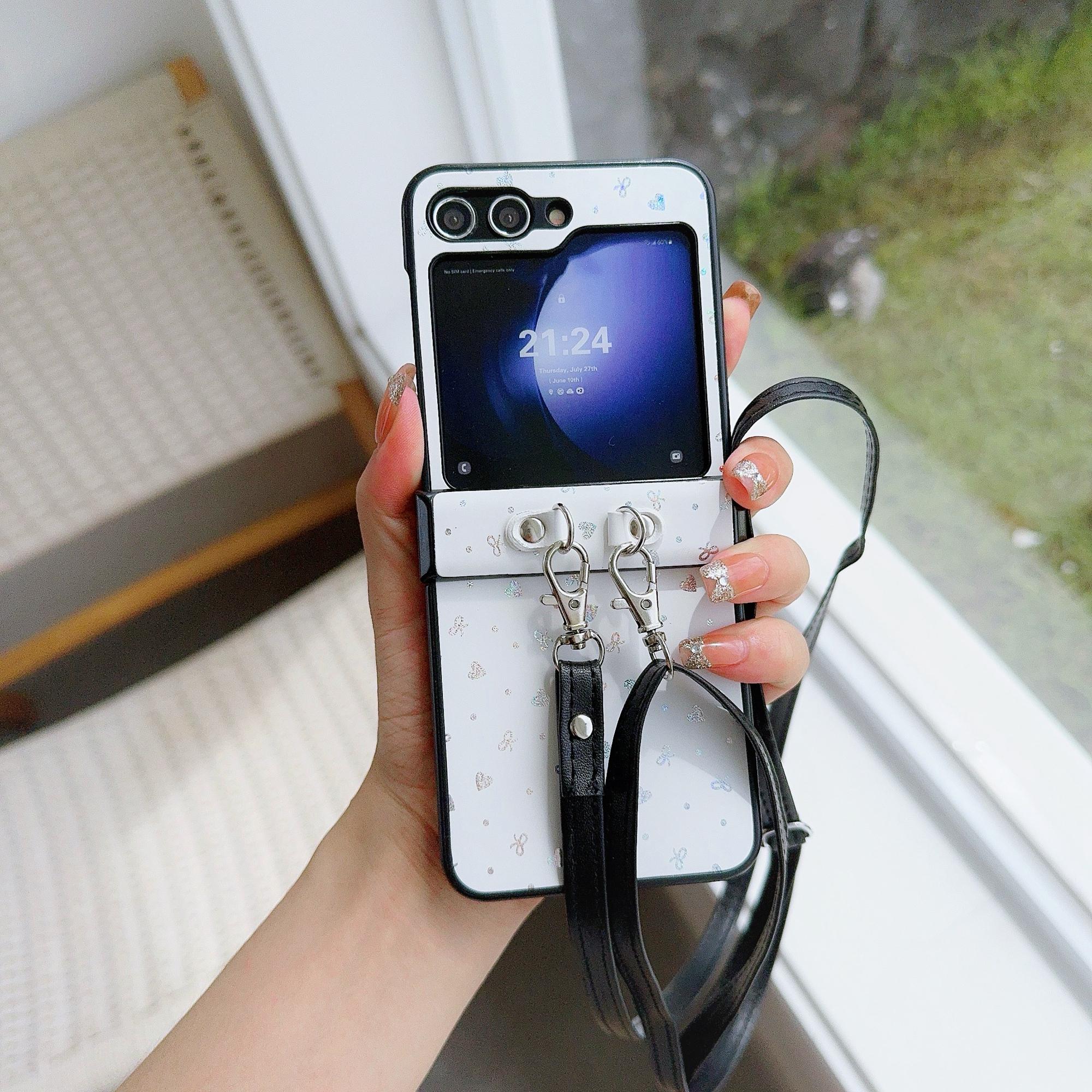 

For Samsung Galaxy Z Flip7 FE 5G/Z Flip6 5G/Z Flip5 5G Heart and Bowknot Pattern PU Leather+PC Phone Cover with Crossbody Strap White