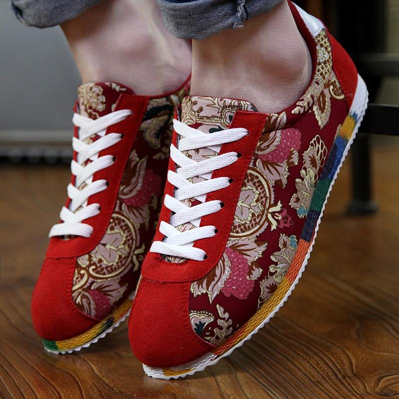 Fashion Suede Running Shoes Men Lightwight Hiphop Men 'S Jogging Shoes Flowers Printing Embroidery Chinese Shoes Chaussures Homme