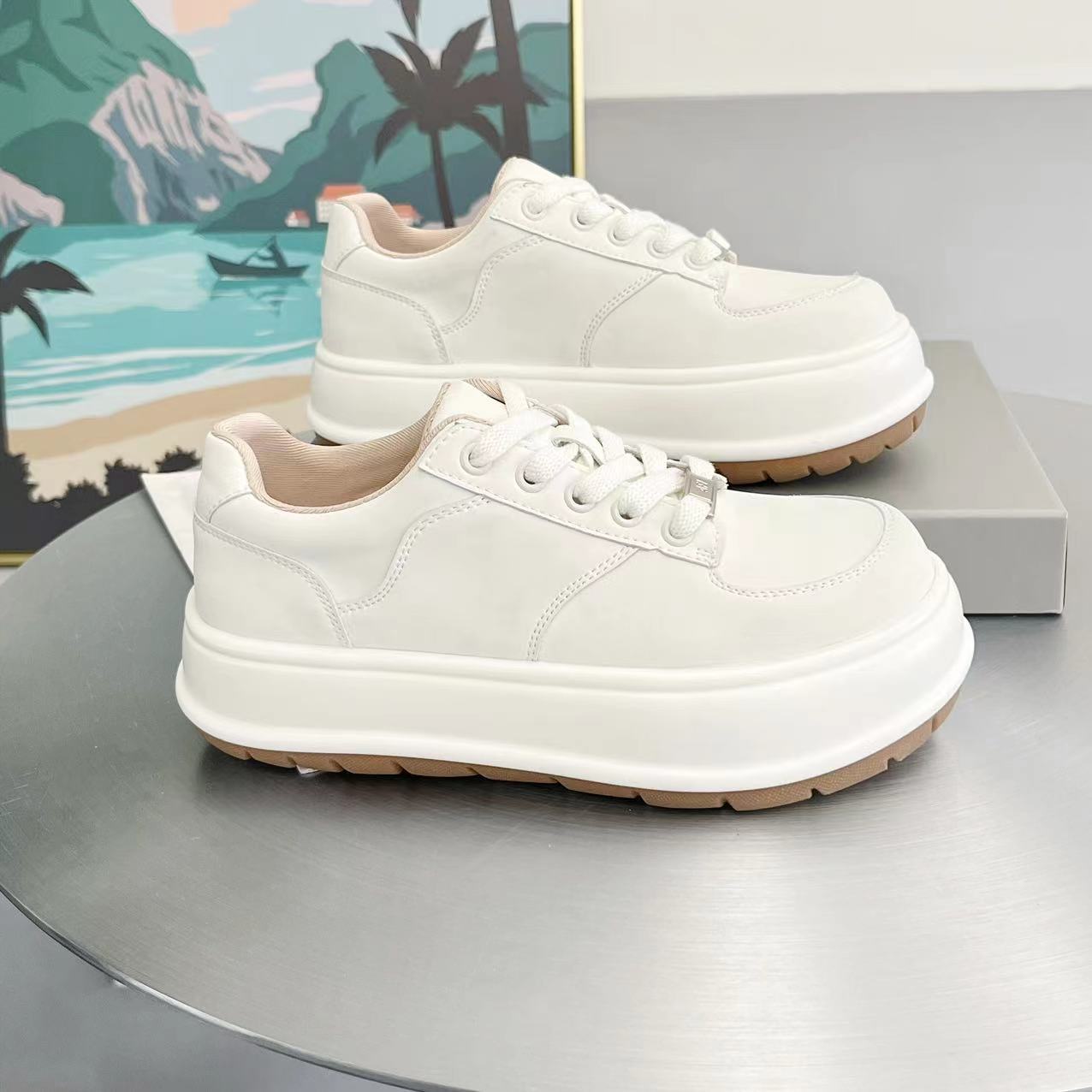 

Белые туфли на платформе из натуральной кожи. Новые весенние универсальные туфли, увеличивающие рост, с большим изголовьем, дышащие повседневные кроссовки