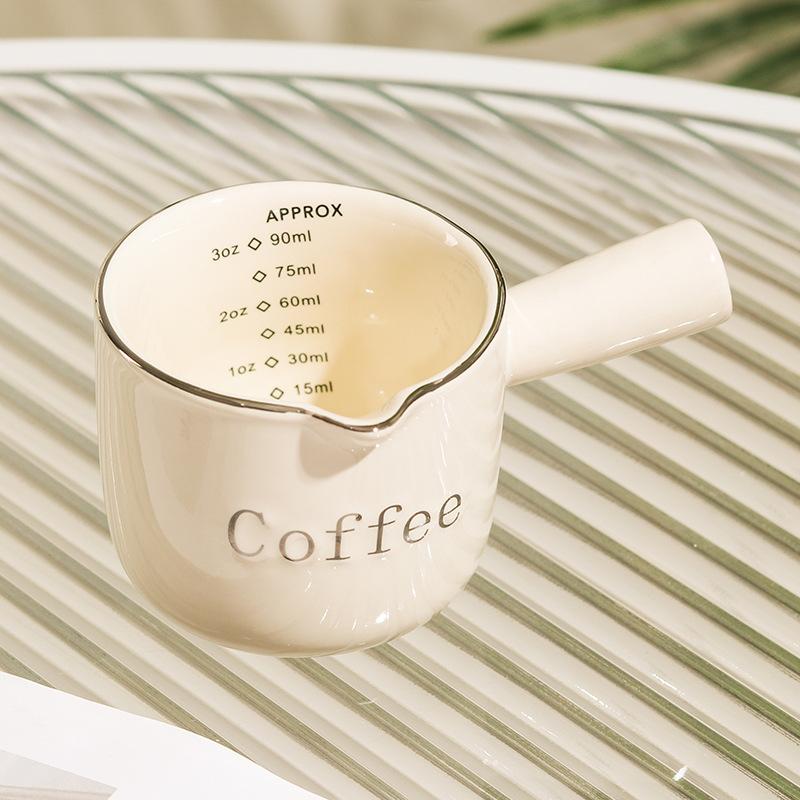 

ins high-value coffee small milk cup with graduated milk can espresso extraction cup exquisite ceramic measuring cup milk pot 90ml