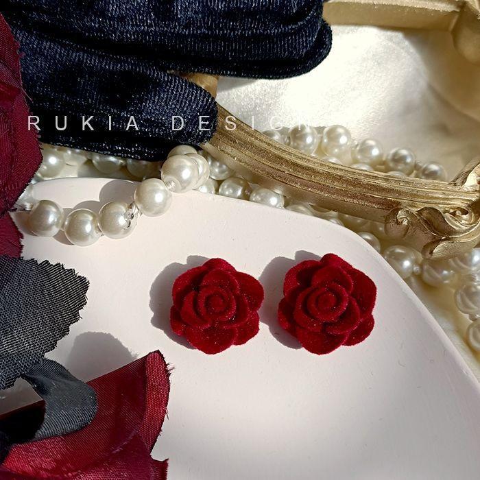 Handmade  Red Rose  Flocking Wine Red Velvet Flower Temperament Retro Hong Kong Style Earrings National Style Ear Clips