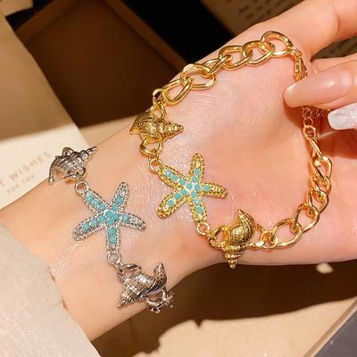Star Seashell Chain Bracelet: Fashionable, Unique Design for Women