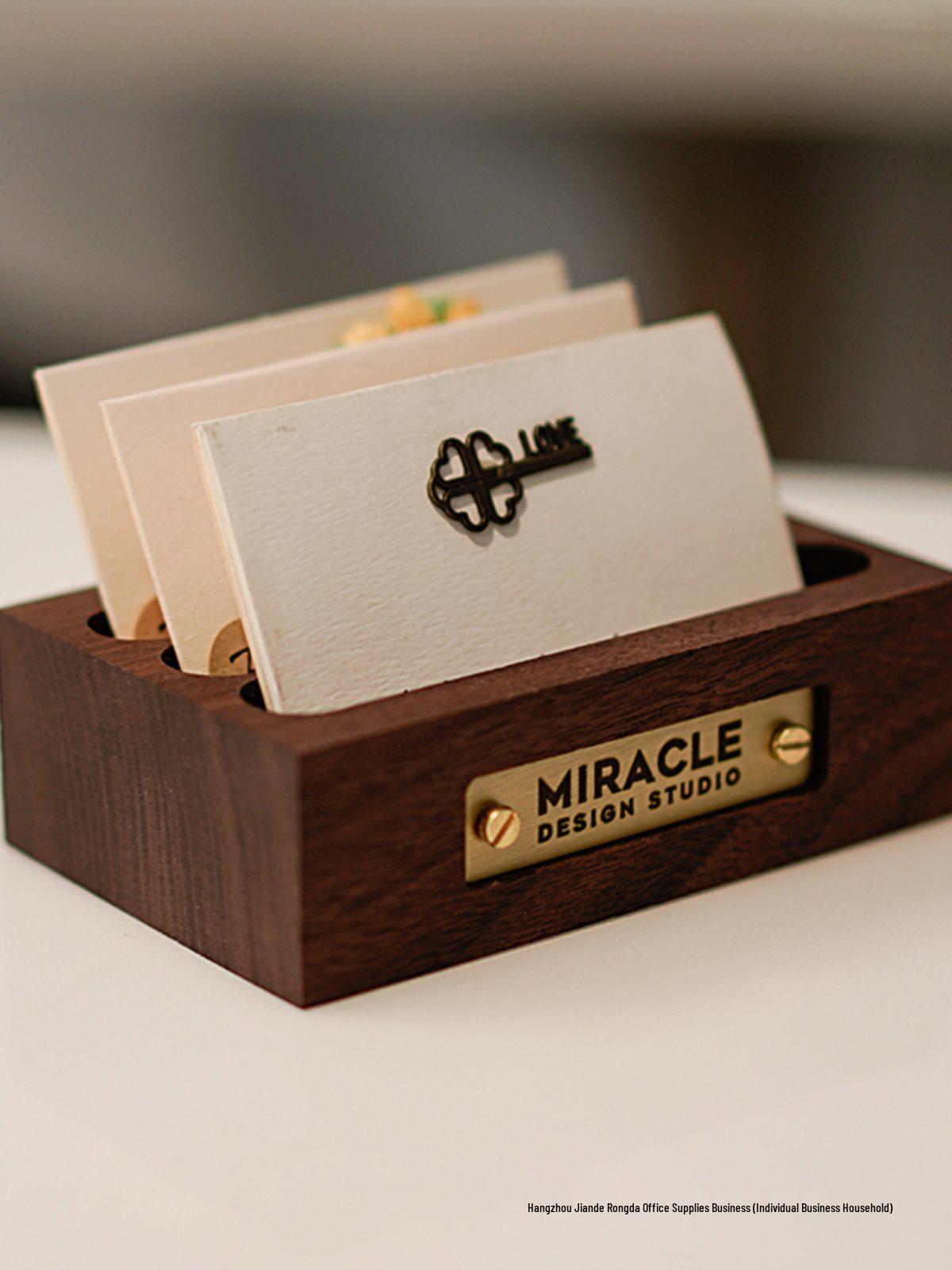 

Настільна візитниця-підставка з масиву дерева, велика місткість, дисплей для стійки реєстрації Walnut Card Holder + Acrylic Sheet