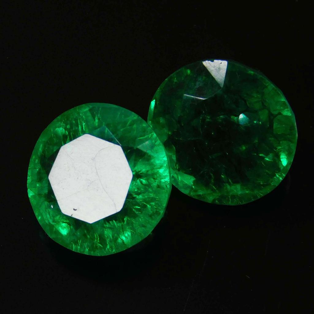 Natural Green Emerald Loose Gemstone 16.85 ct Round Cut Pair for Jewelry Making and Gem Collections