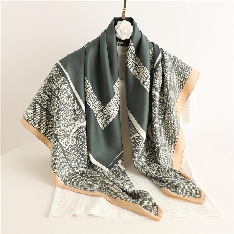 European and American retro printed silk scarf twill silk large square scarf travel sunscreen shawl cashew simple scarf autumn and winter women