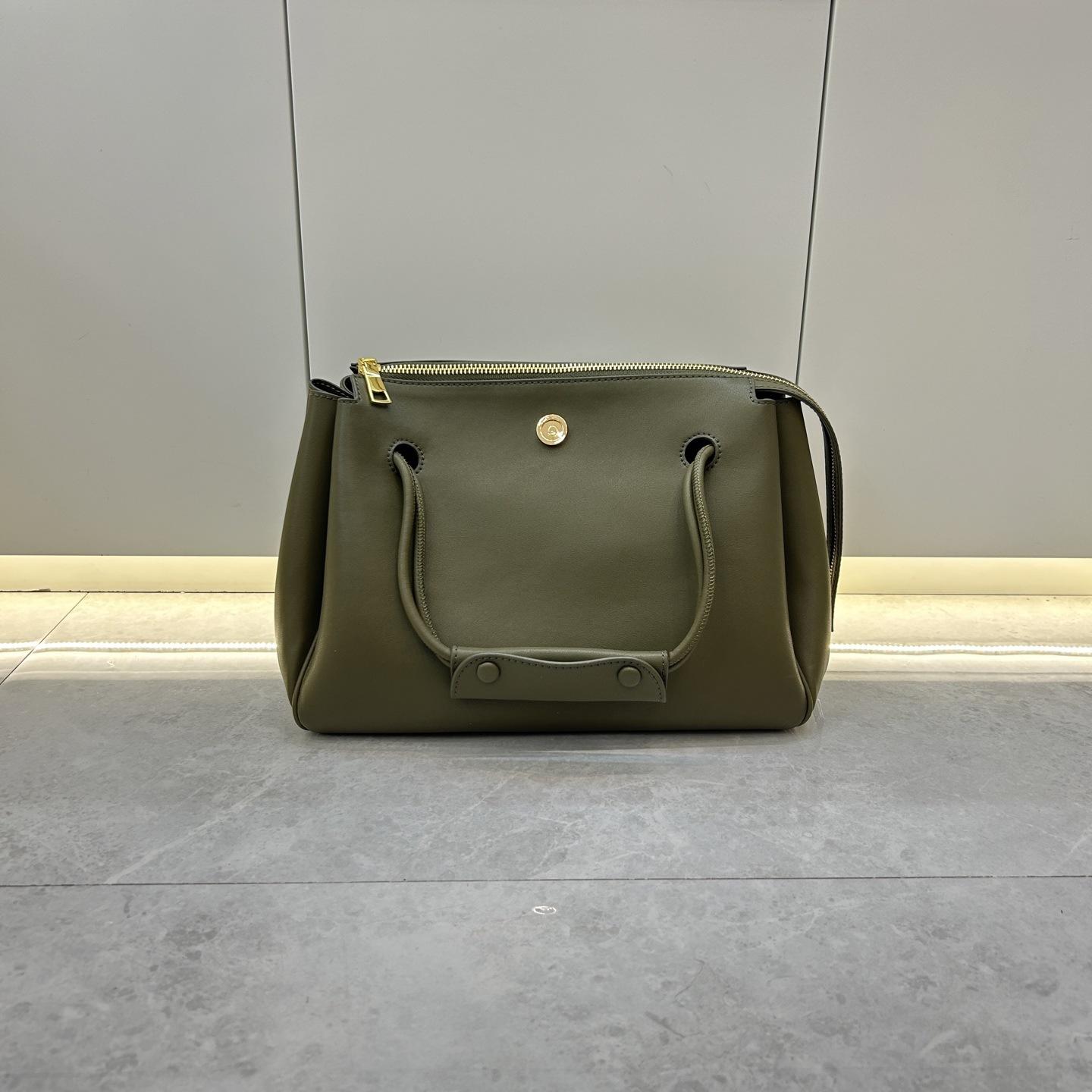 

Ladies genuine leather hand-held shoulder crossbody bag, casual small square bag, cowhide motorcycle bag, trendy 24x12x22cm зелёный