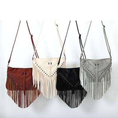 Dámská crossbody kabelka s třásněmi z měkké kůže, velká kapacita, bohémská přes rameno