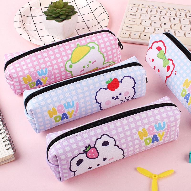 Large Capacity Cartoon Bear Pencil Case - Cute, Multi-functional Zipper Stationery Bag for Students