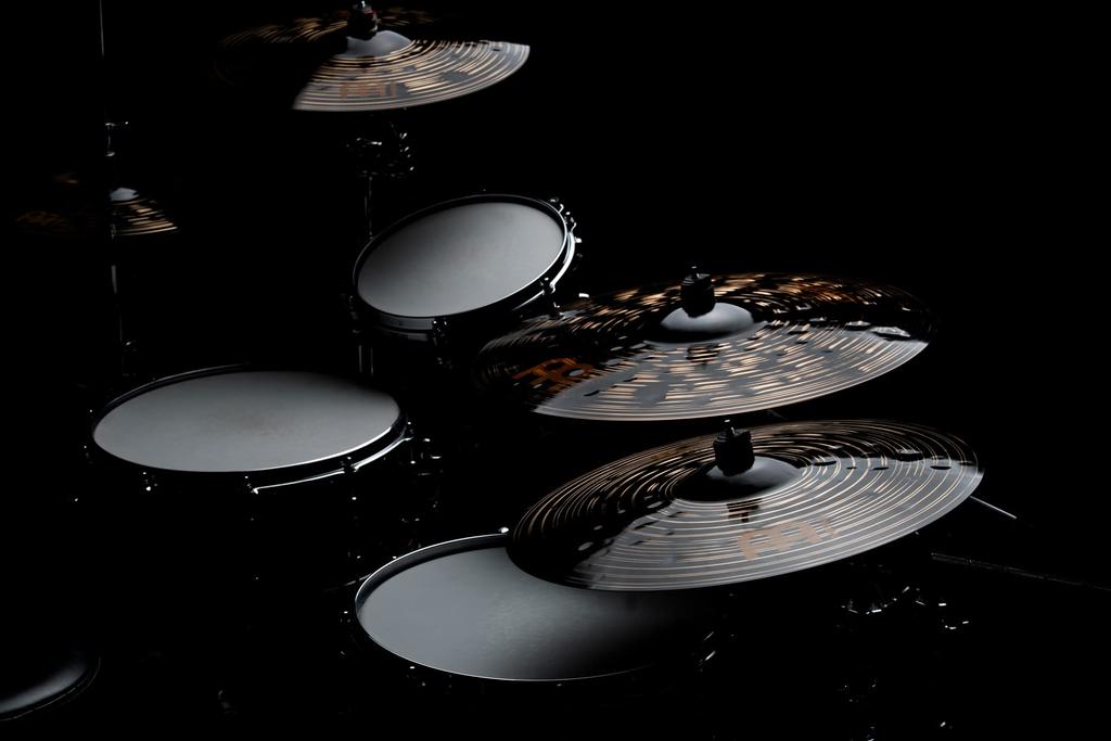 MEINL Cymbals Classics Custom Dark Series Crash Cymbals Thin Dark Crash CC18TDAC 18" []