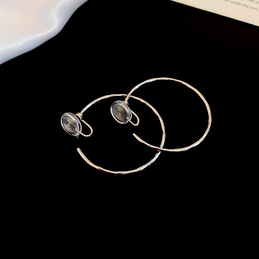 Brincos de Pressão Minimalistas Chiques para Orelhas Não Perfuradas, Estilo Europeu-Americano, Design Único, Acessório de Moda Versátil