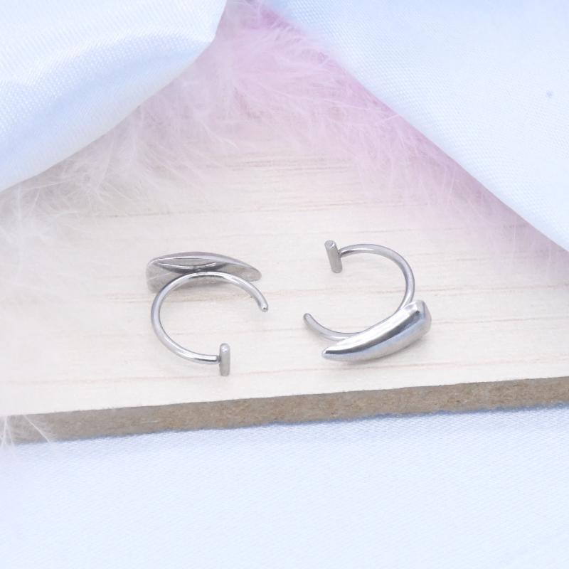 1 Pair Punk Non Piercing Fake Body Piercing Halloween Jewelry Accessories Stainless Steel Gothic Sharp Teeth Lip Clip For Women