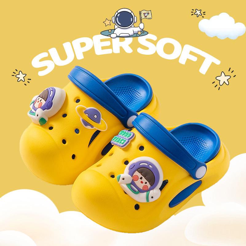 

Children s hole shoes cute baby cool slippers summer boys and girls baotou non-slip soft sole medium and small children s beach 28-29 [Inner length 17cm]