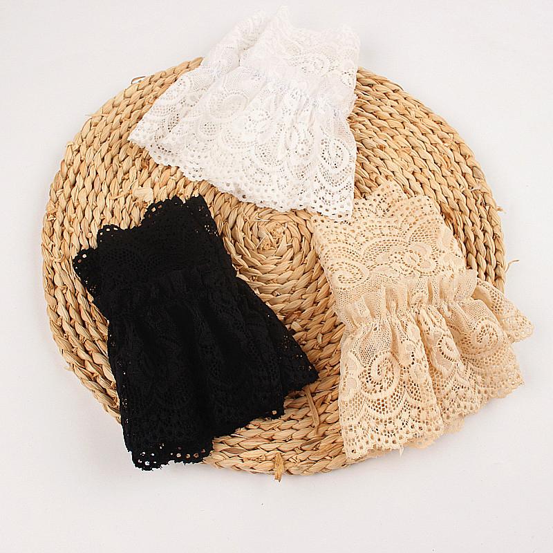 Women'S Lace Mesh Hollow Bell Sleeves Wrist Sleeve For Weddings And Parties
