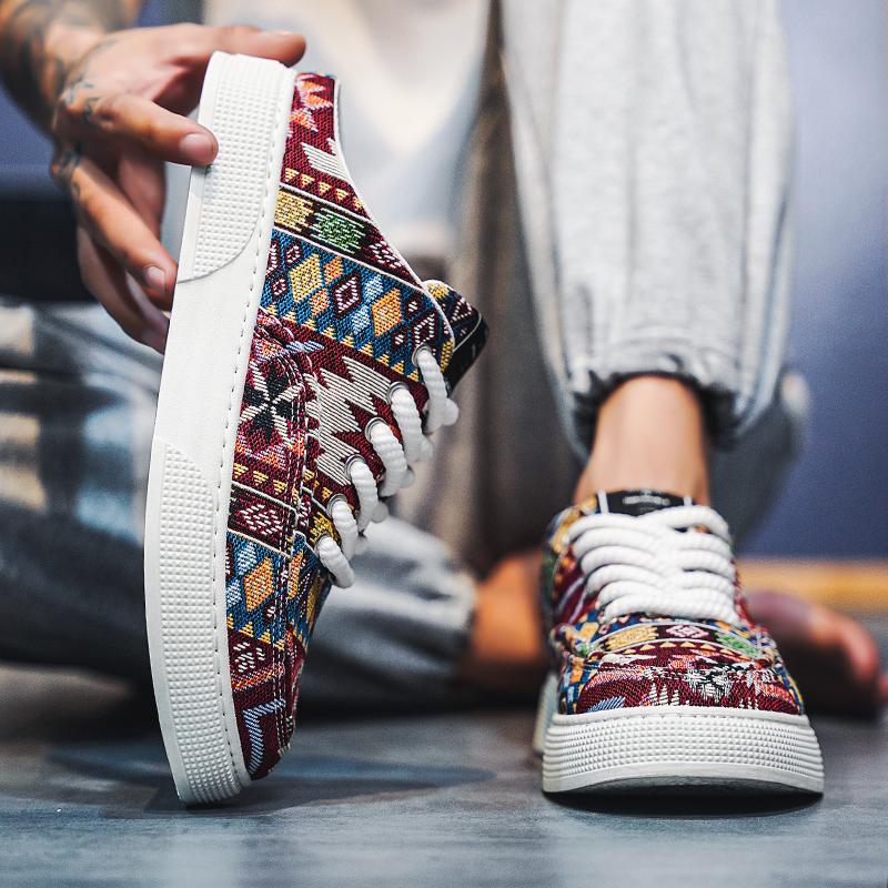 Men Half-slippers Summer New Sneakers Casual Mens Designer Ethnic Style Board Shoes Fabric Breathable Increased Internal