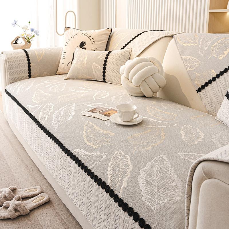 

Французская подушка для дивана универсальная для всех сезонов 2025 новая легкая роскошная кожаная накидка для дивана нескользящая накидка для дивана тканевое полотенце подушка для сиденья 30 * 50Cm set