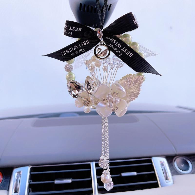 Four Leaf Clover Pearl Car Pendant Interior Rearview Mirror Hanging Decoration For Women