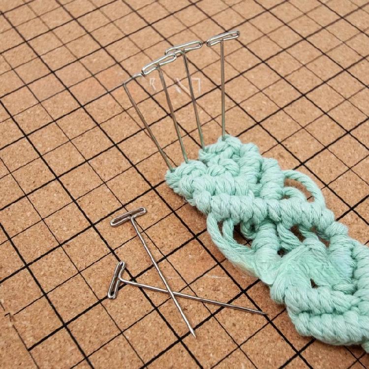 Portable Weaving Board Set Craft Mat with Instructions Reusable Braiding Board