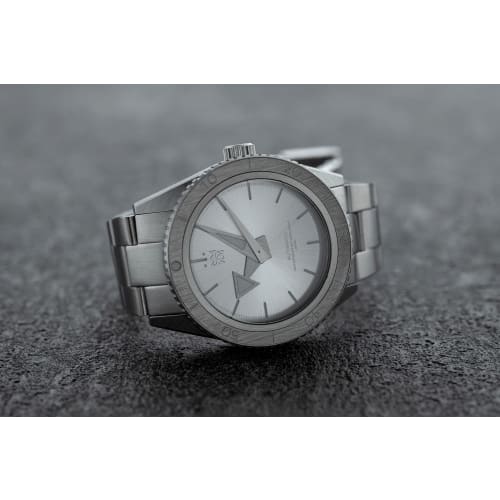 HYAKUICHI 101 No.10 Mechanical Diving Watch, 40mm, Silver