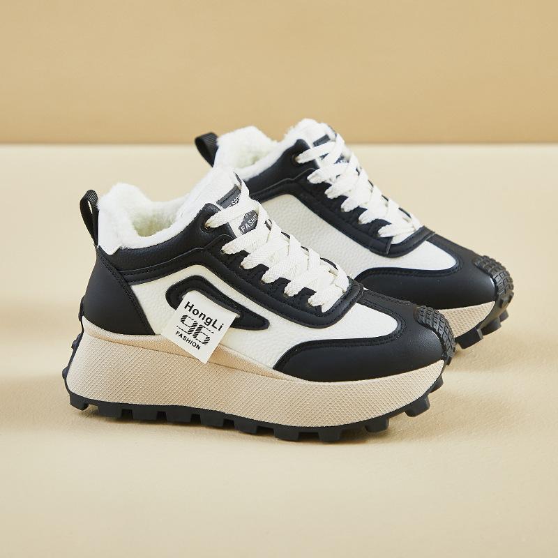 Vintervarme snøstøvler for kvinner Sklisikre chunky plattform joggesko med fuskepelsfôr Snøresko for tennis og gåing Kvinners komfortable korte boots