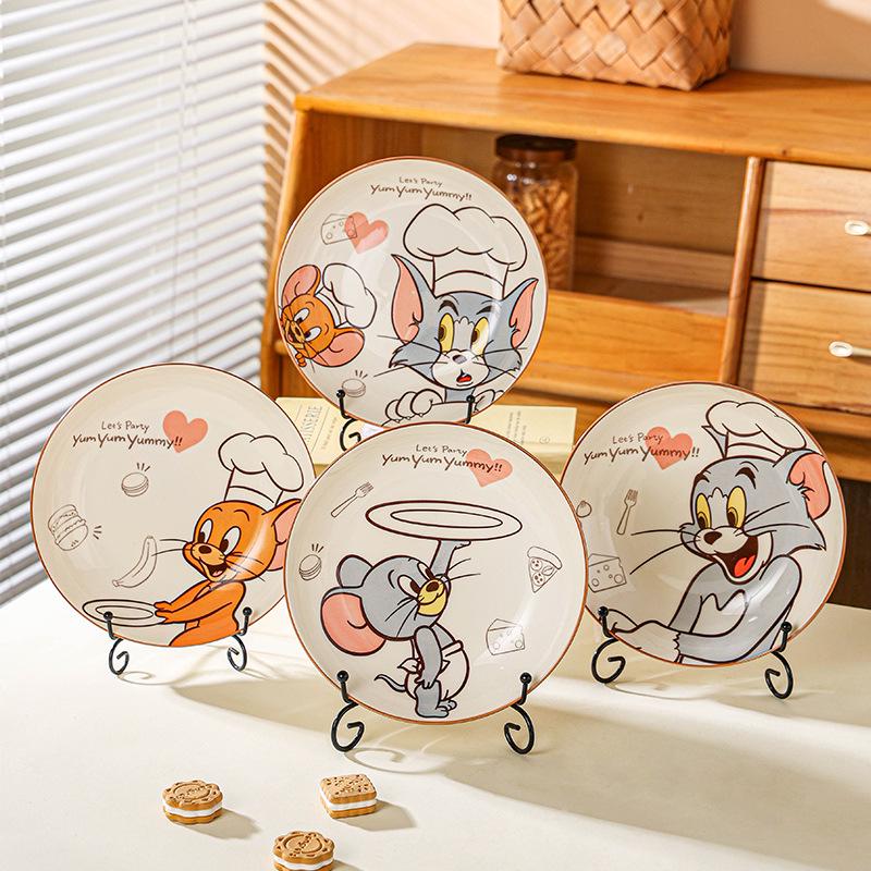 Tom & Jerry Ceramic Bowl and Plate Set: Cartoon Underglaze Color, Heat-Resistant, High-Value Tableware.